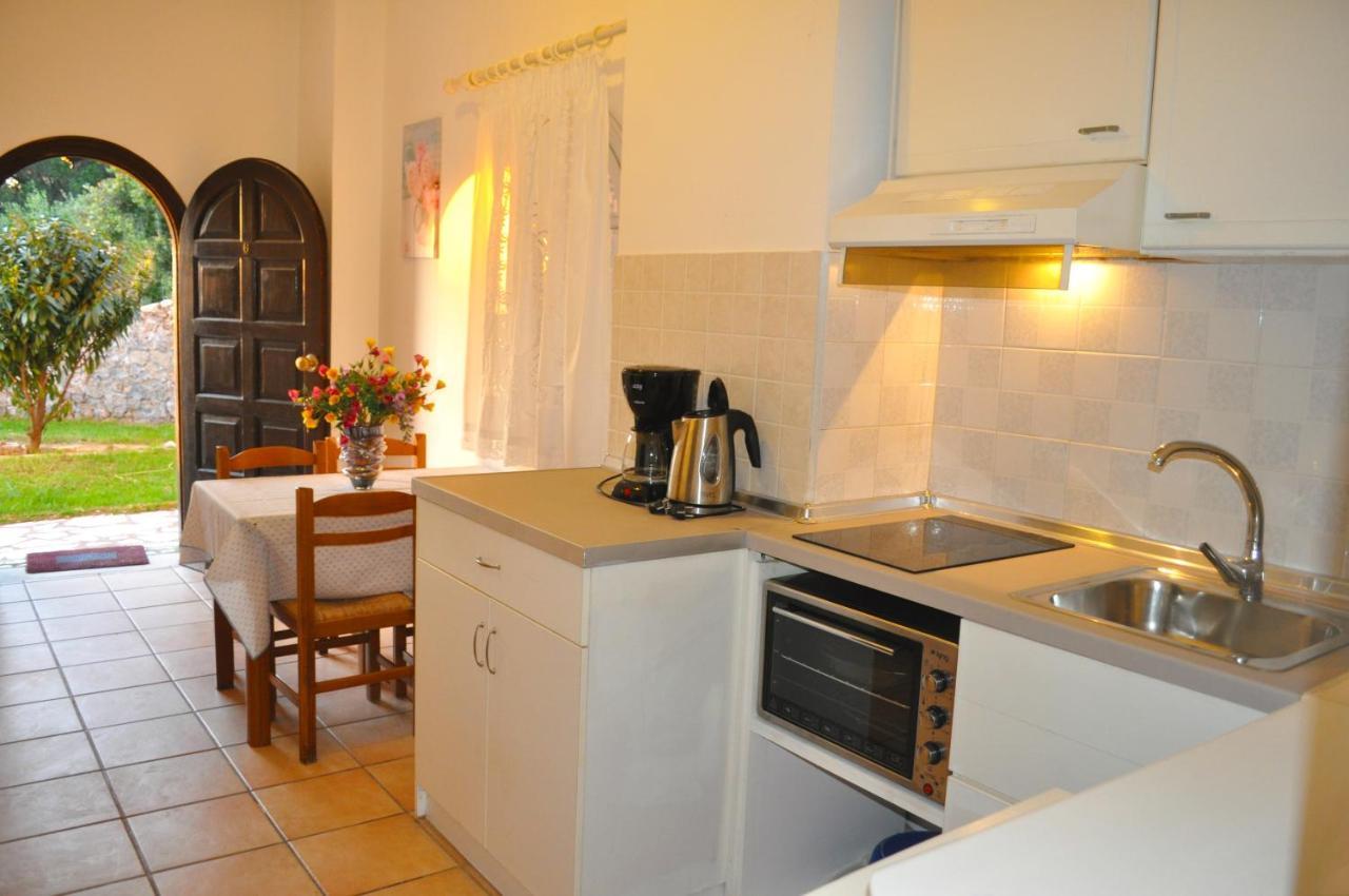 Holiday Apartments Maria With Pool And Panorama View - Agios Gordios Beach Exterior foto